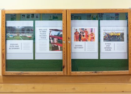 Polkowice: Wystawa dokumentuje pomoc walczącej Ukrainie