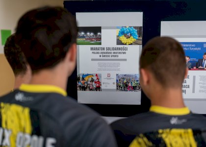 Joanna Kot-Bryła, wicedyrektor ds. sportu Publicznego Liceum Ogólnokształcącego nr IX w Opolu: Wystawa uzmysłowiła naszej młodzieży, jak łatwo można w jednej chwili stracić wszystko, co ważne